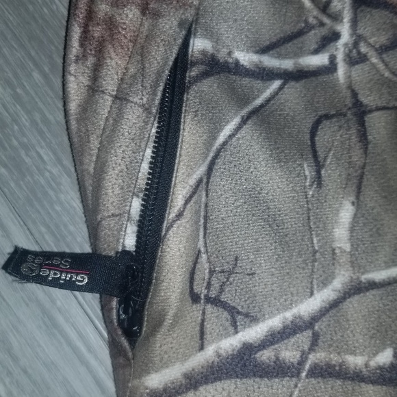 EUC Youth Medium Camo Waterproof Hunting Pants - Picture 5 of 5